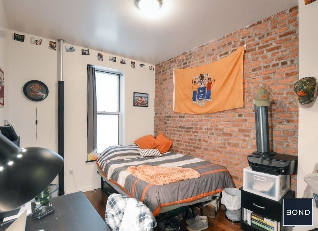 * 132 Ludlow Street - Photo 1