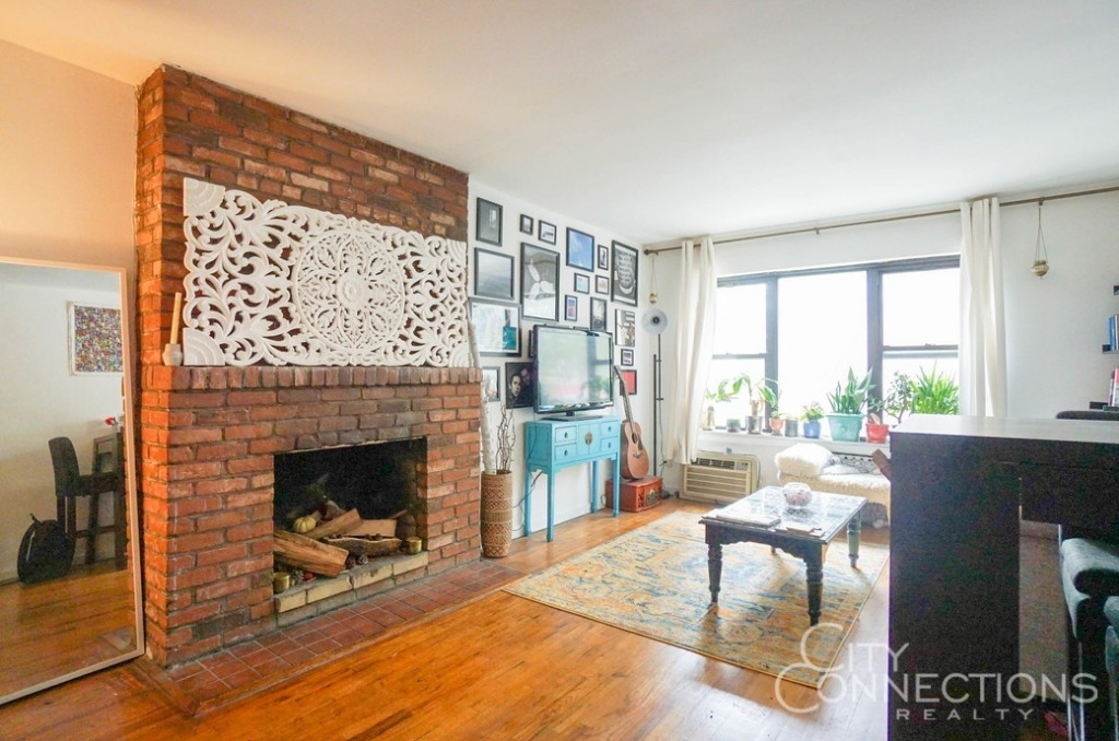 205 Second Avenue - Photo 0