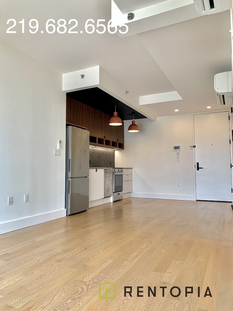 822 Lexington Avenue - Photo 1