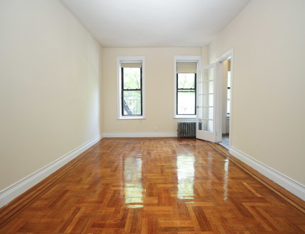 118-80 Metropolitan Avenue - Photo 1