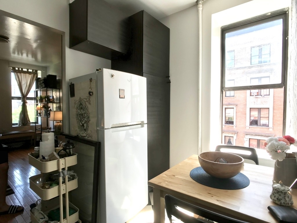 101  West 105th Street - Photo 2