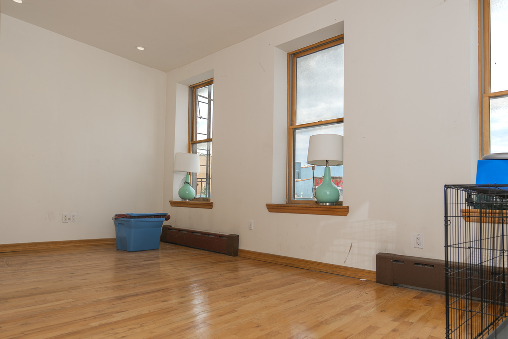 662 Washington Avenue - Photo 3