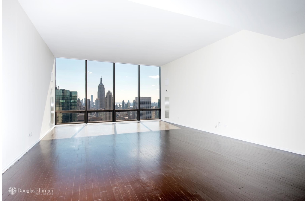 641 Fifth Avenue - Photo 1