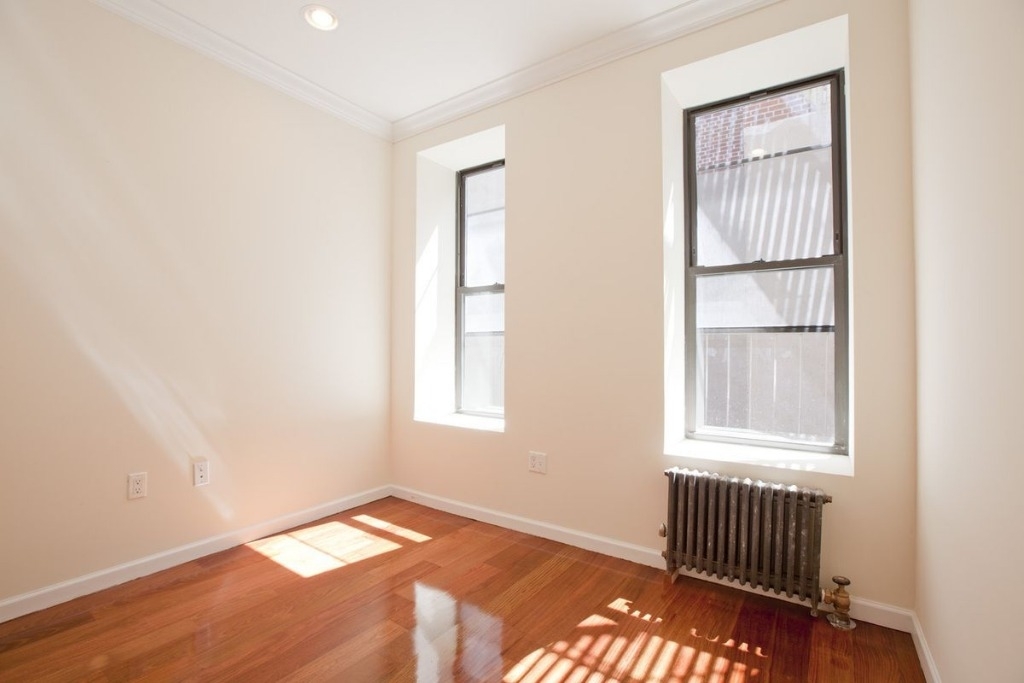 333 3rd Avenue - Photo 2