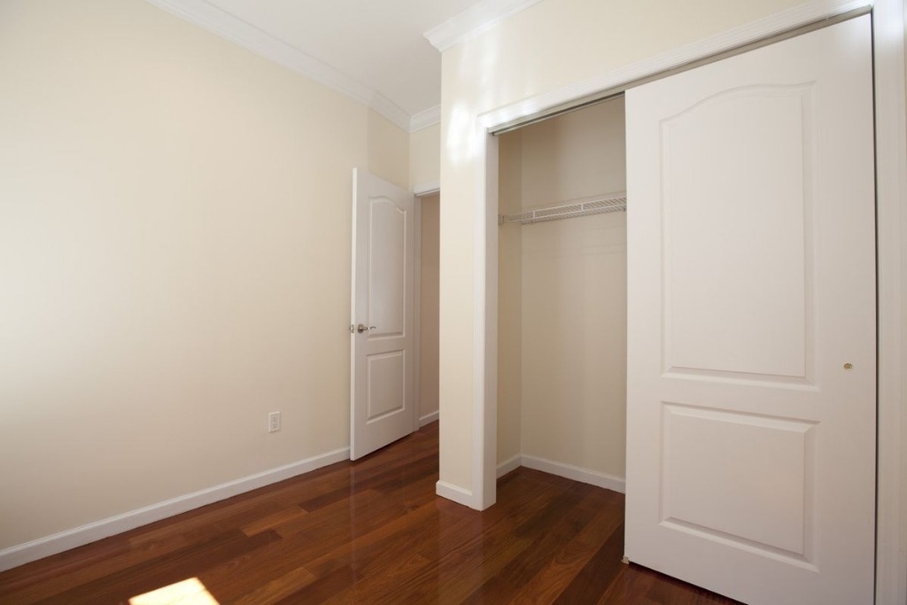 333 3rd Avenue - Photo 3