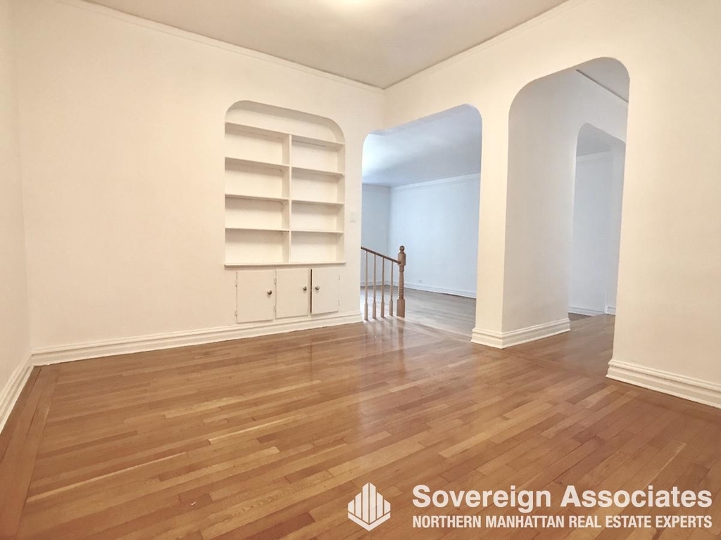 3240 Henry Hudson Parkway East - Photo 2