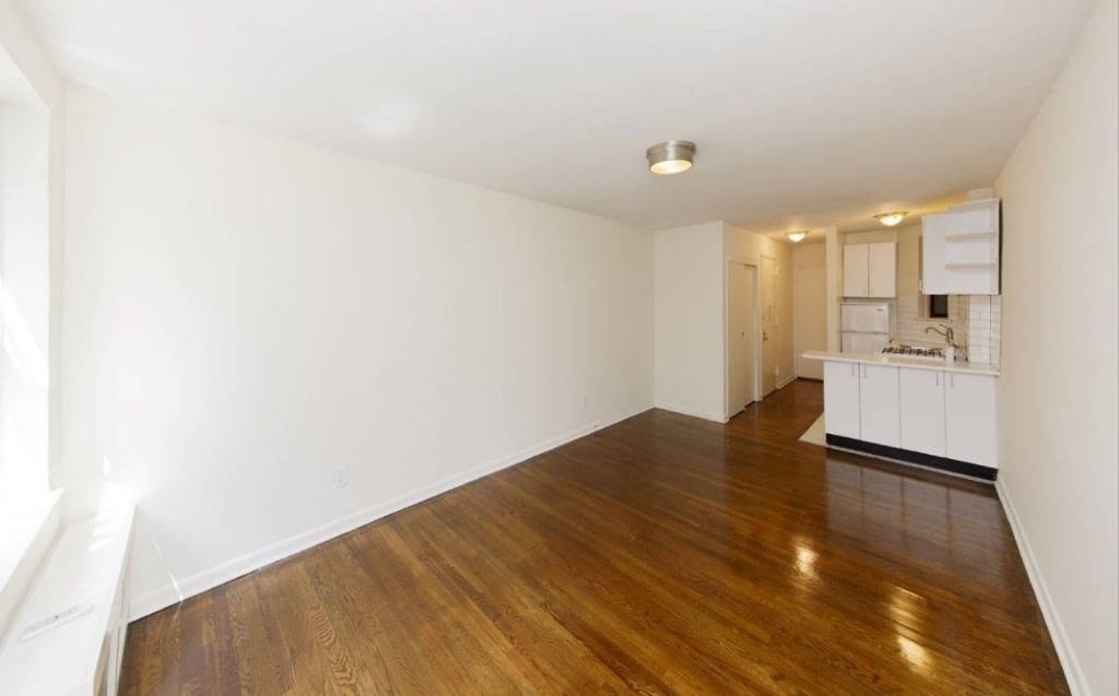 342 East 55th Street #3C - Photo 2