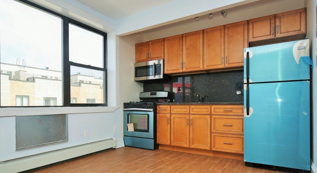 1223 Broadway - Photo 6