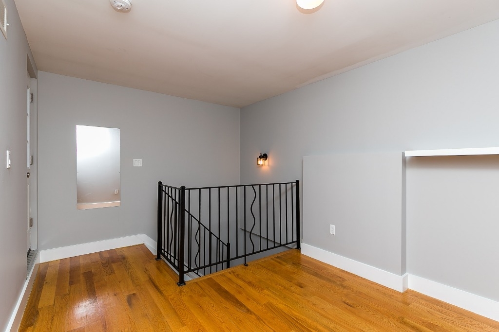 321 Putnam Ave - Photo 6