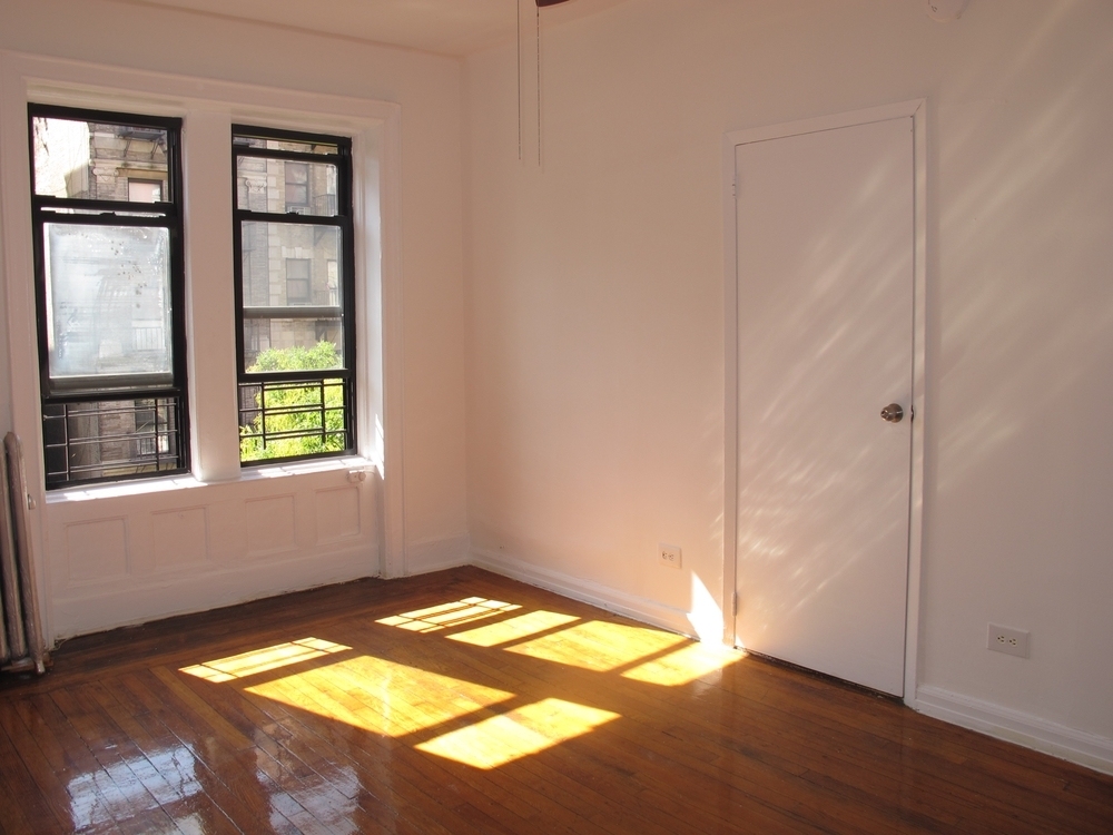 3139 Broadway - Photo 5