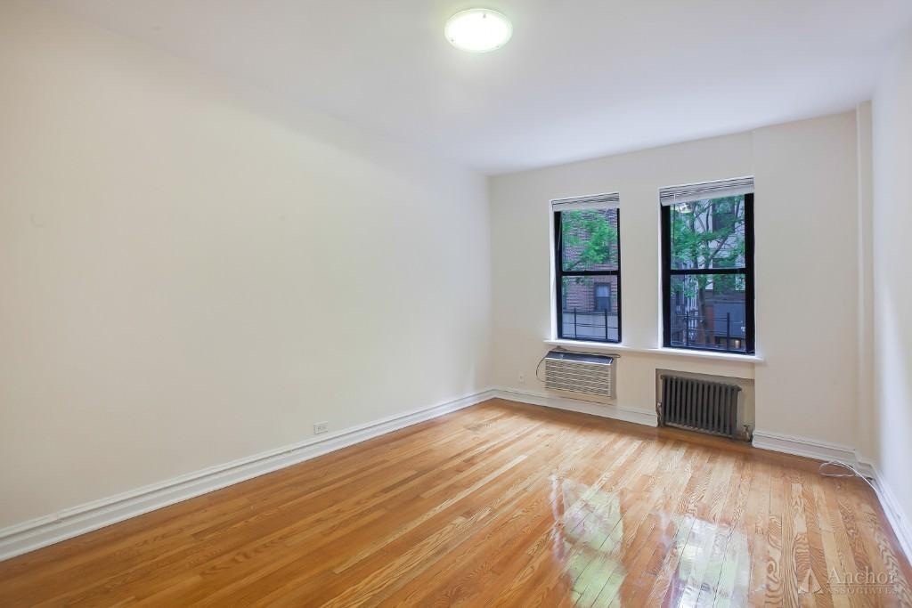 235 East 46th Street Mc - Photo 1