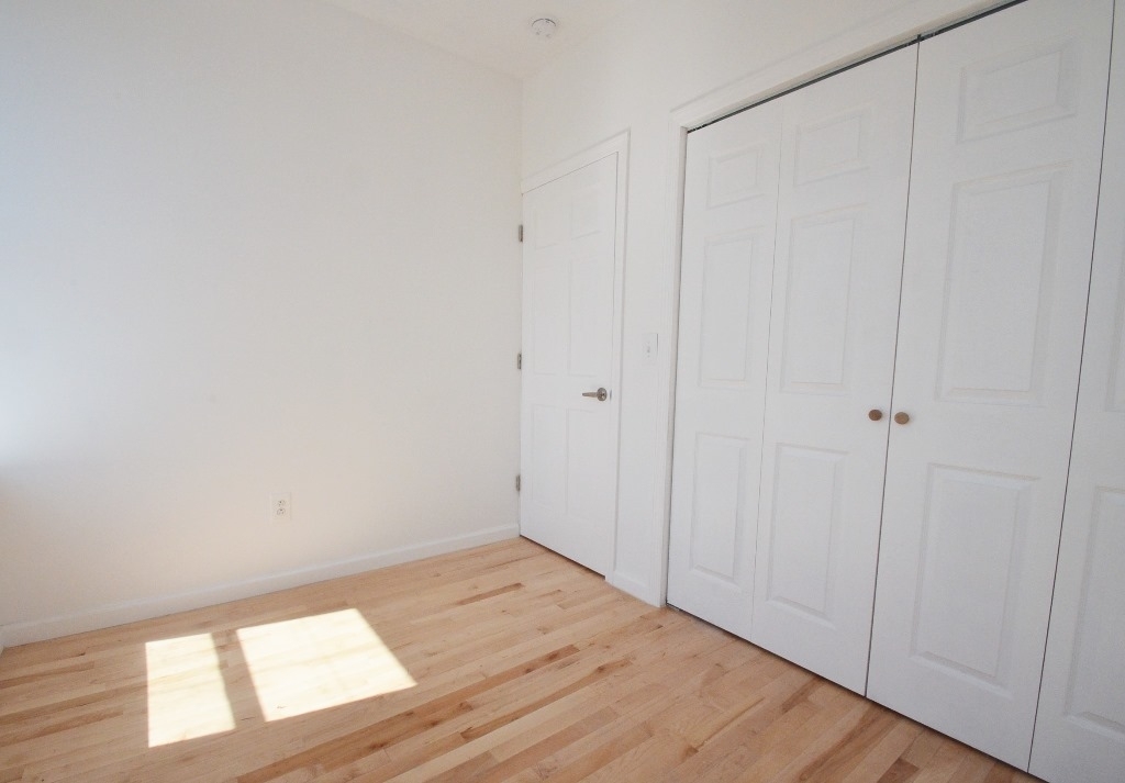 1484 Amsterdam Avenue - Photo 3