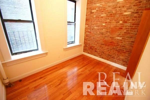 250 Broome St - Photo 1