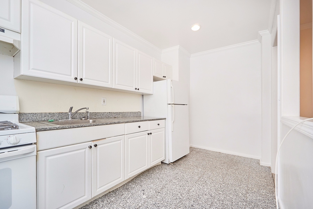 583 West 215th Street - Photo 2