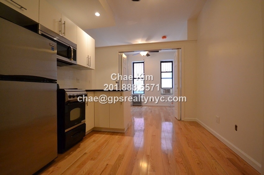 529 West 48th Street - Photo 0