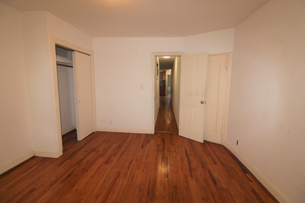 236 Sackett Street - Photo 5