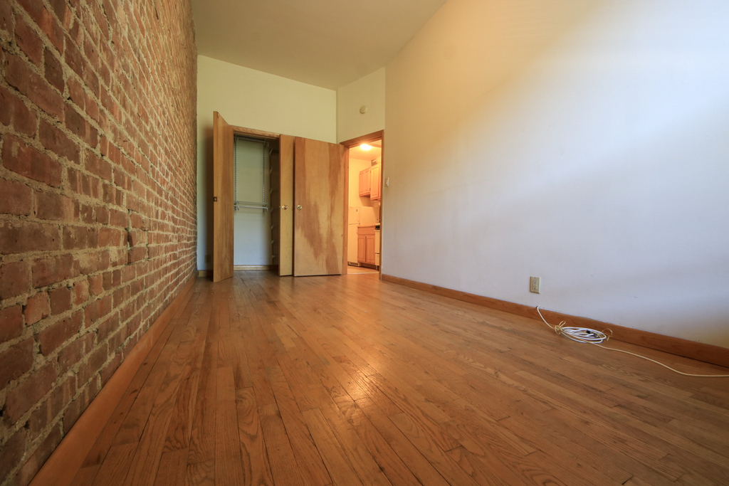 122 West 81st Street - Photo 3