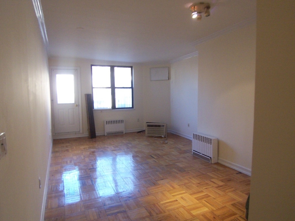 367 West 48th - Photo 0