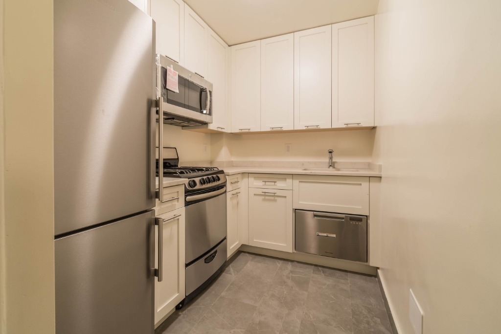 236 East 36th Street - Photo 0