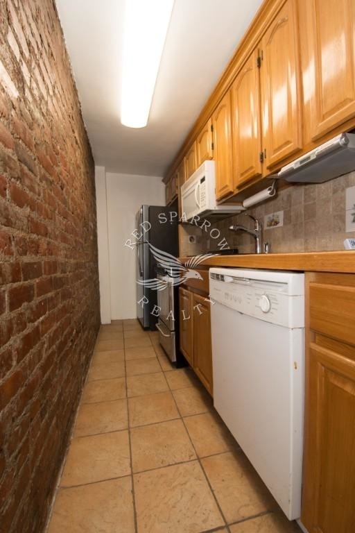 209a Wyckoff Street - Photo 4