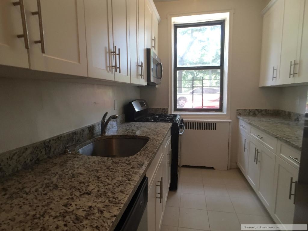 600 West 218th Street - Photo 13