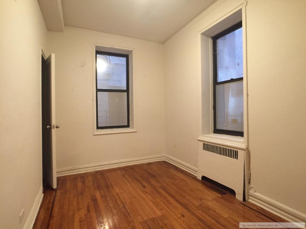 600 West 218th Street - Photo 11