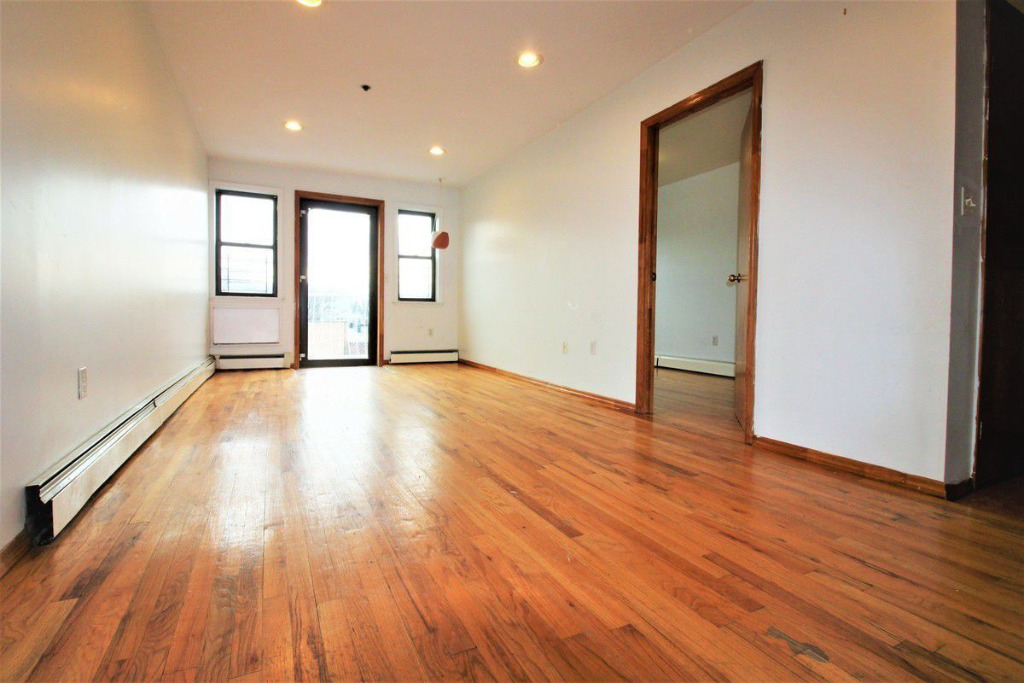 343 20th Street - Photo 0