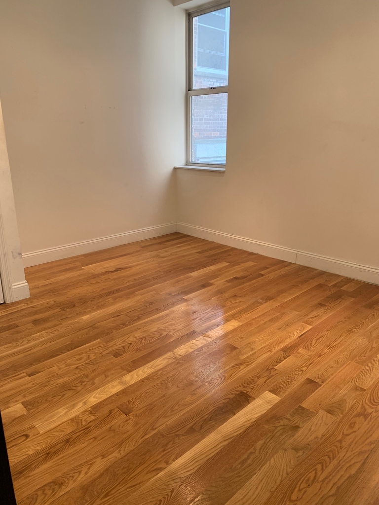 220 West 107th Street - Photo 4