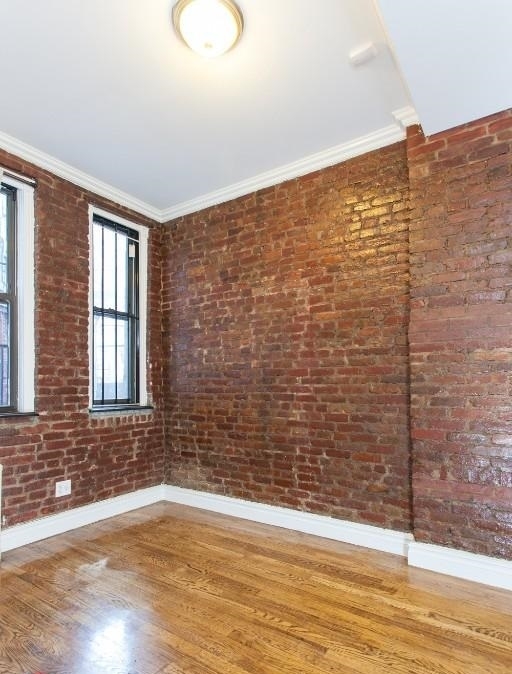 410 East 13th Street - Photo 2