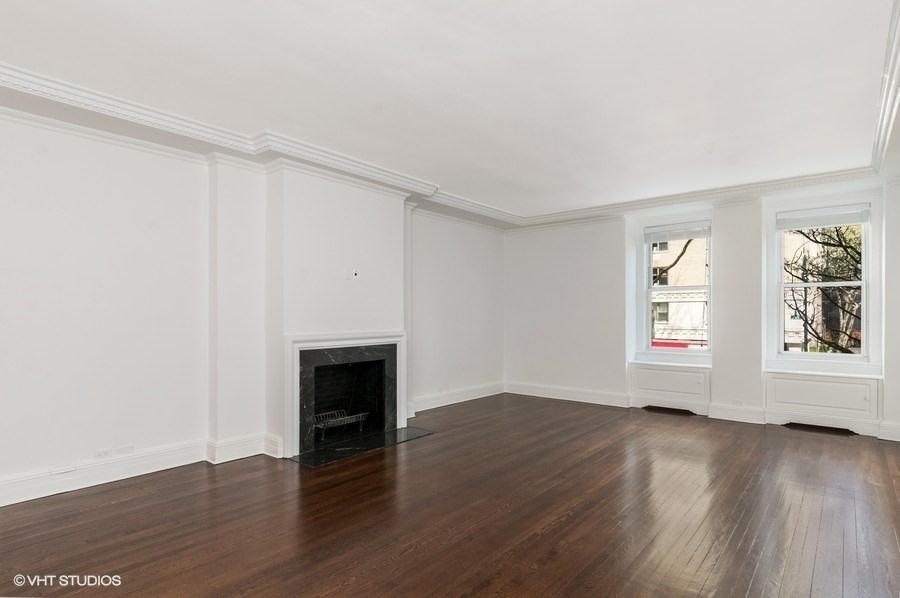  East 86 Street - Photo 1