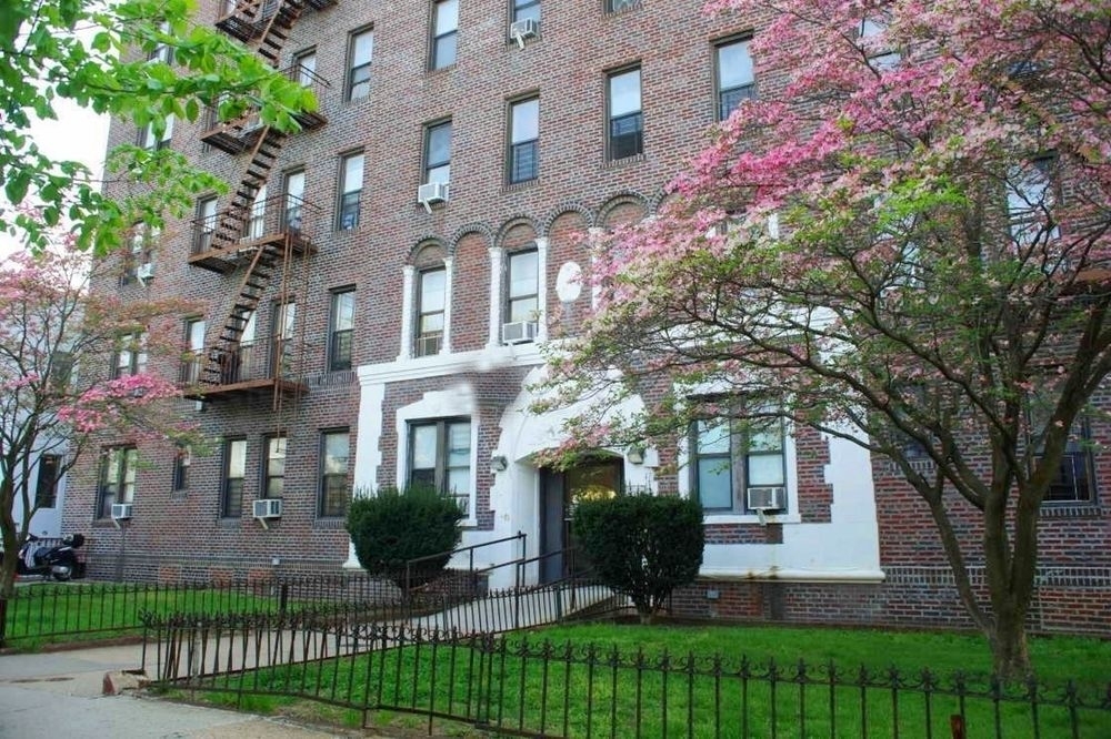 1314 ocean parkway - Photo 3