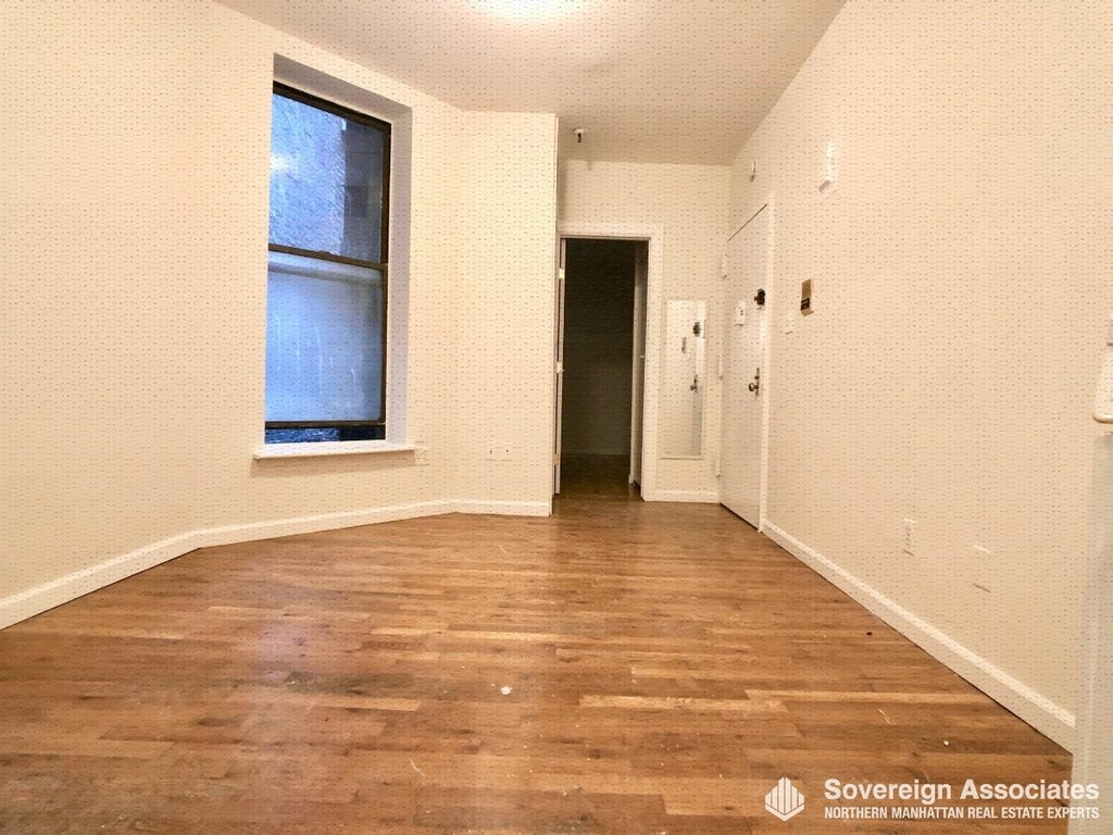 953 Amsterdam Avenue - Photo 2