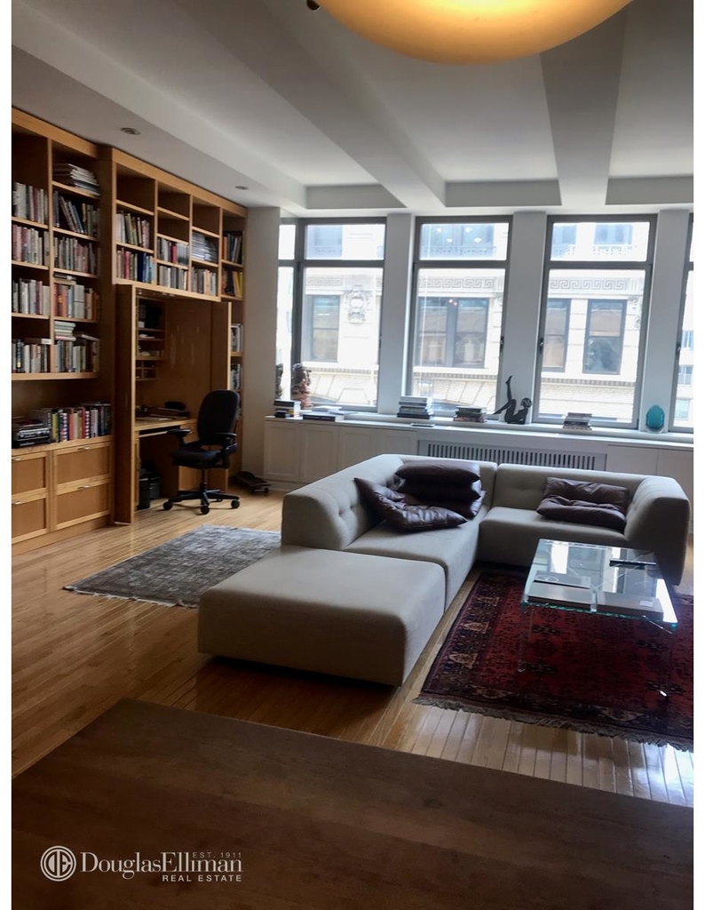 252 Seventh Avenue - Photo 0