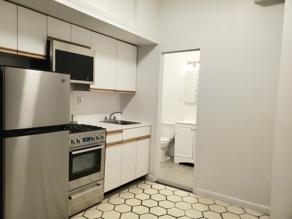 220East 81st Street - Photo 1