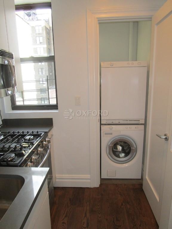 W 68th St. - Photo 18