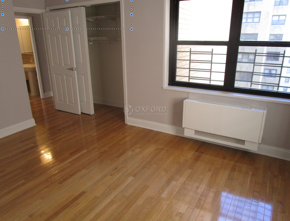 East 47th Street - Photo 5