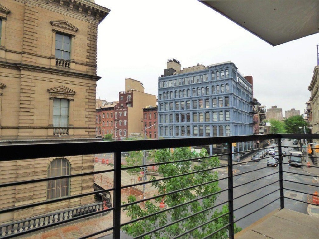 400 bedford ave - Photo 2