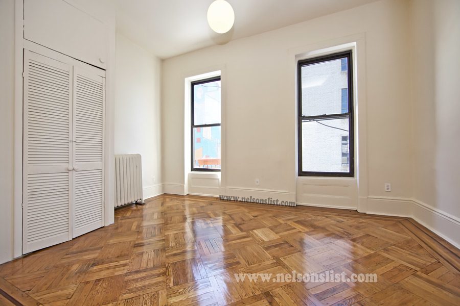 92 7th Avenue - Photo 2