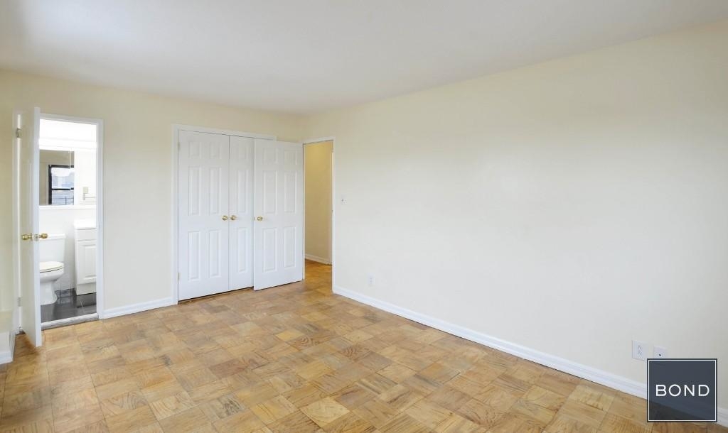 1380 Riverside Drive - Photo 3