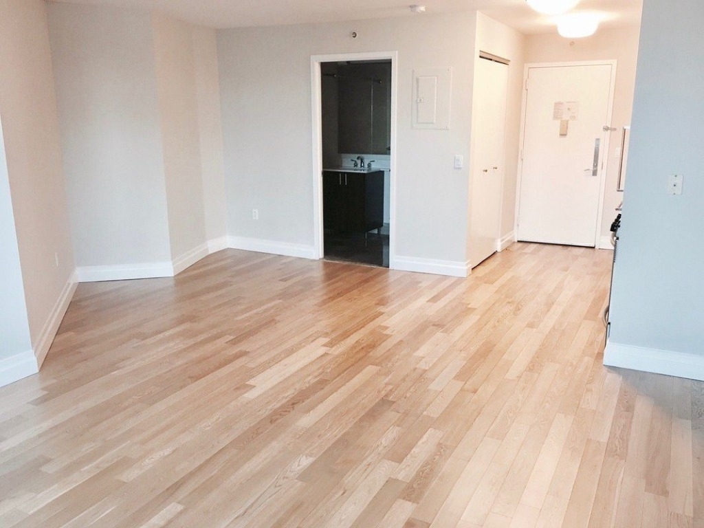 776 6th Ave - Photo 2