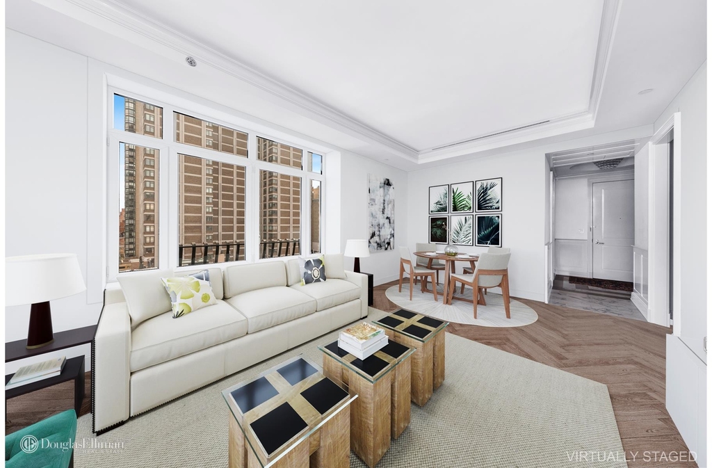 132 East 65th St - Photo 1