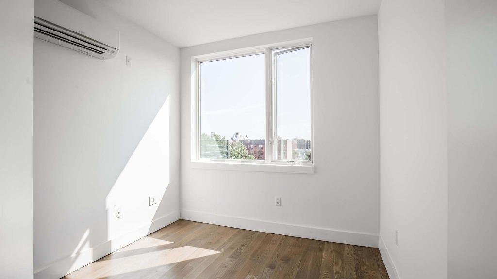 242 Newkirk Ave, Kensington, Brooklyn. - Photo 1