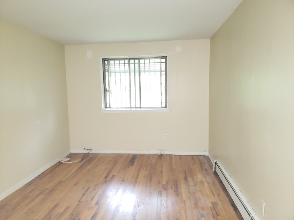 21-09 33rd Avenue - Photo 2