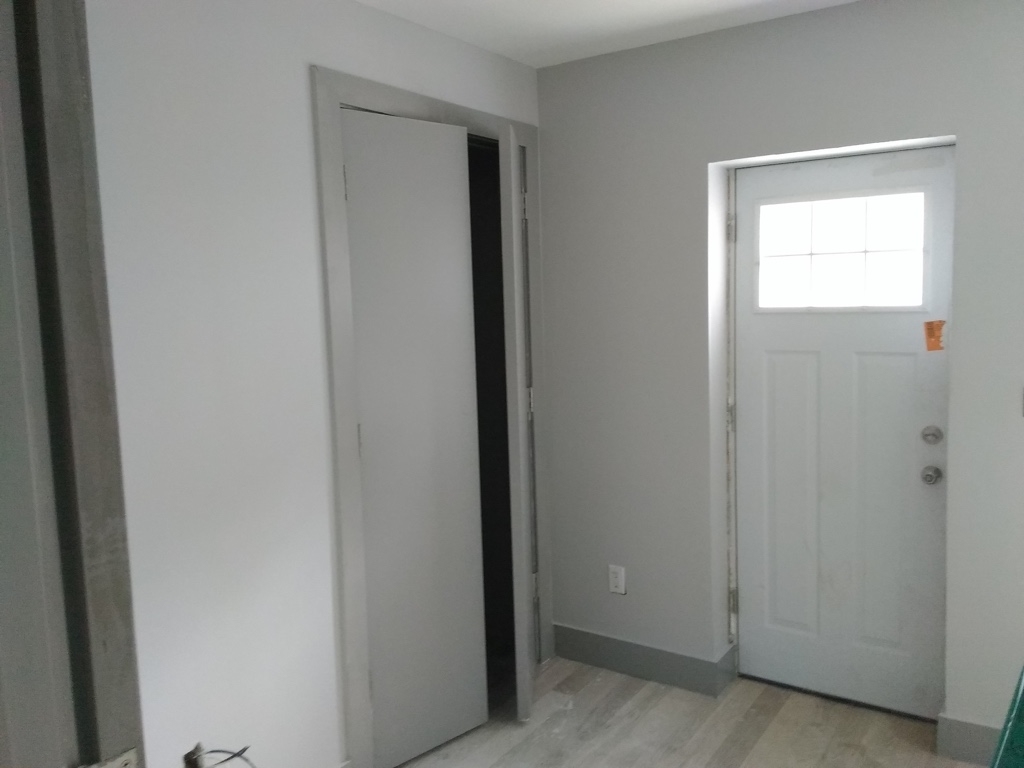 98 Meserole St - Photo 2