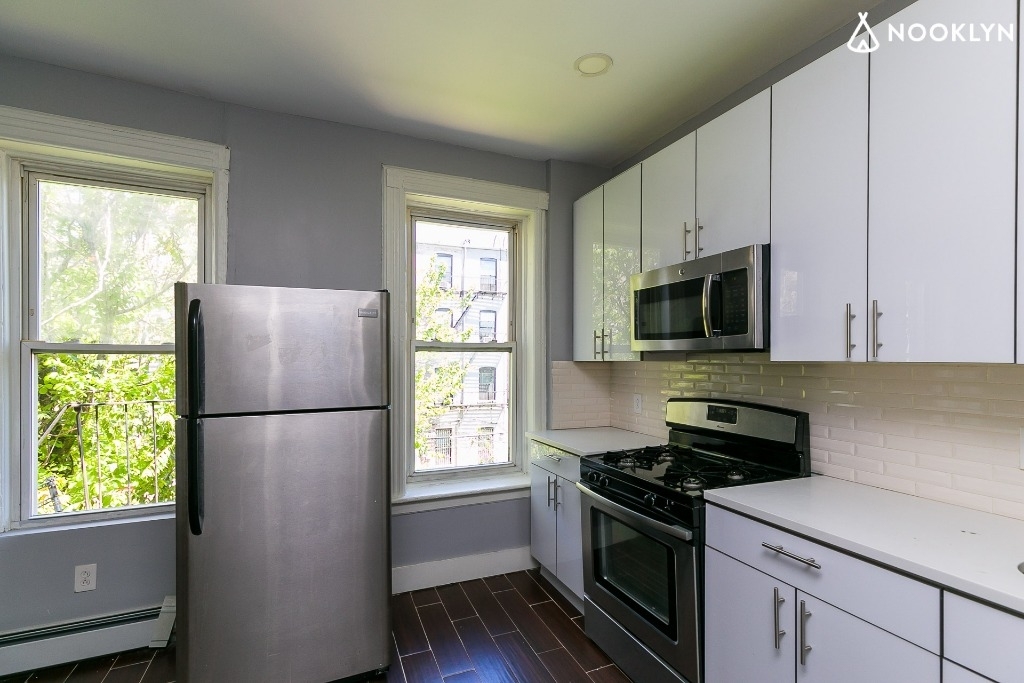 1305 Herkimer St, Bed-Stuy, Brooklyn.  - Photo 4