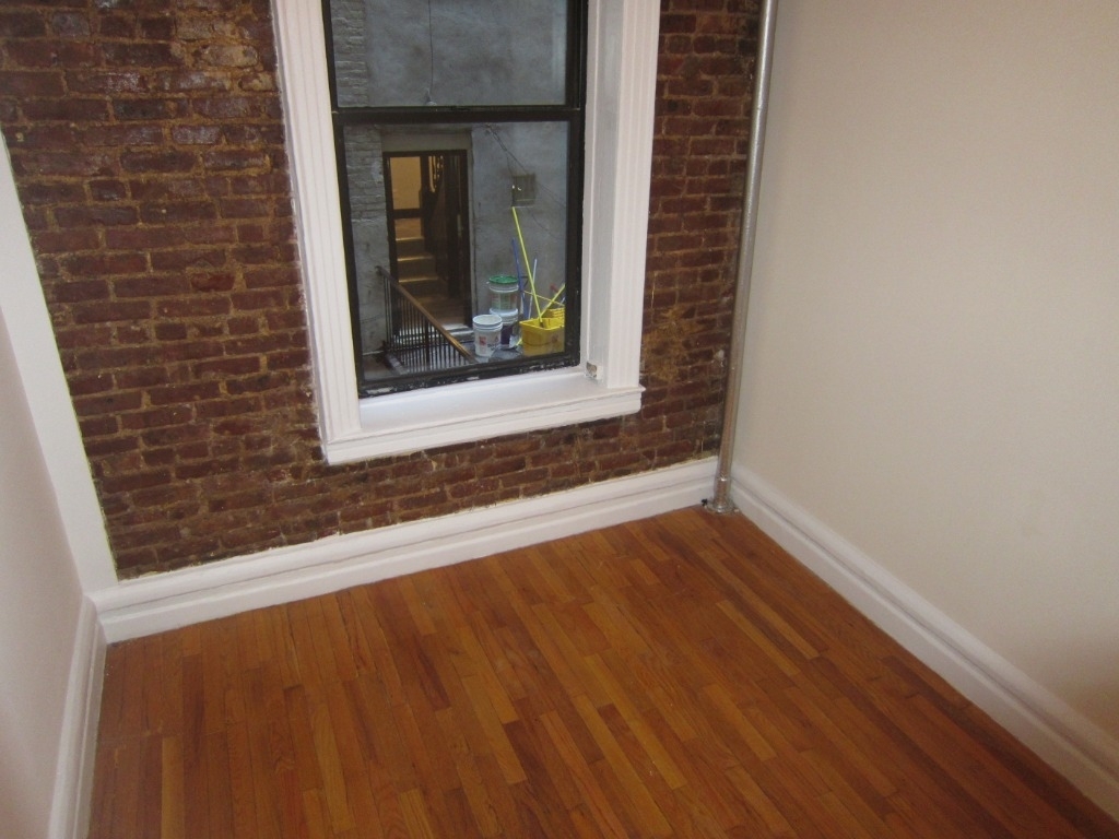 W 11st   - Photo 3