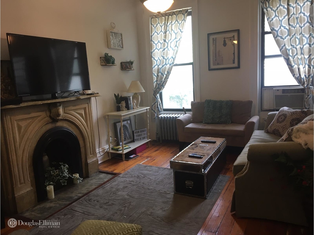 417 West 46th St - Photo 0