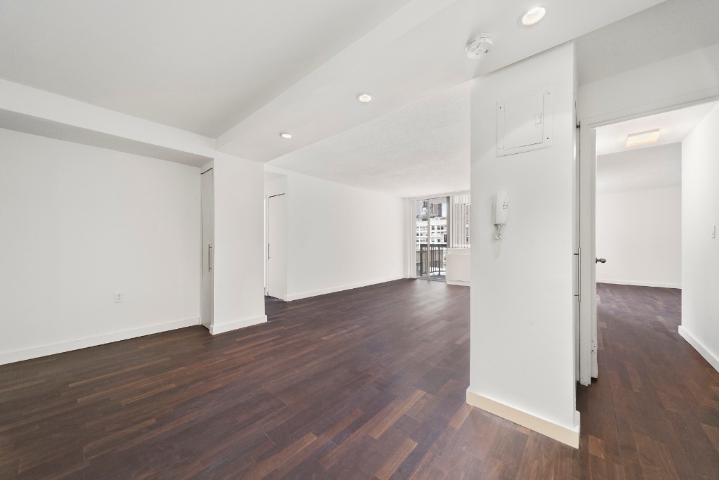 184 Lexington Avenue - Photo 2