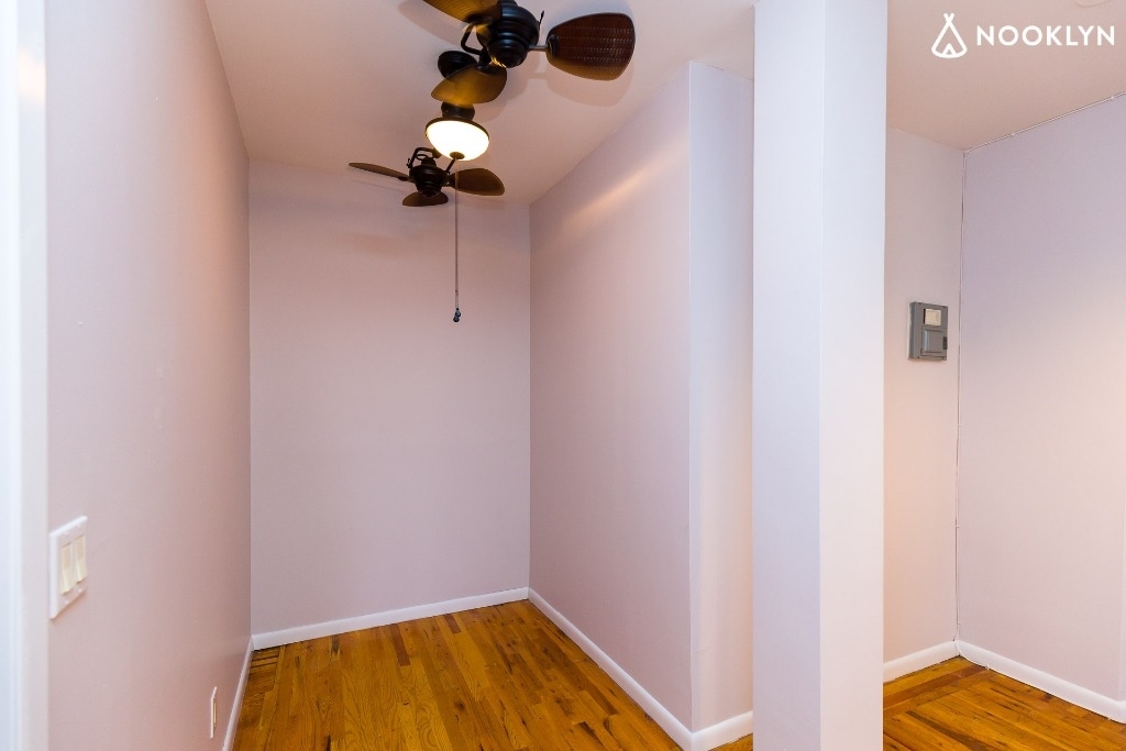 272 Grand st - Photo 6