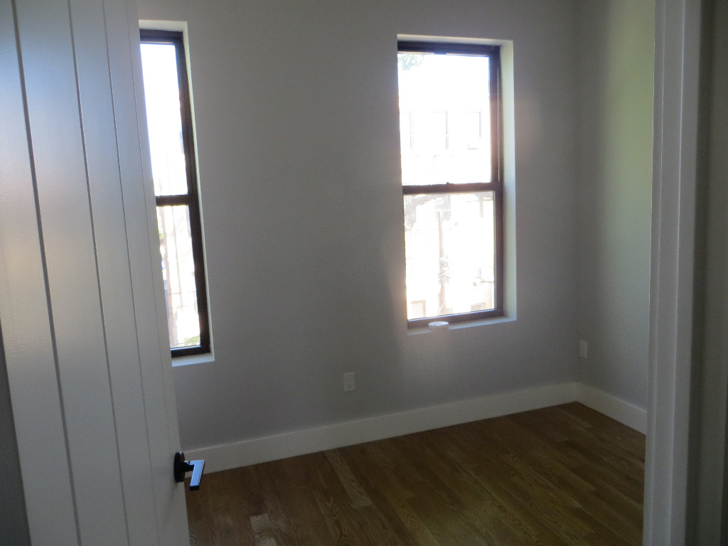 1180  Halsey St. 11207 - Photo 4